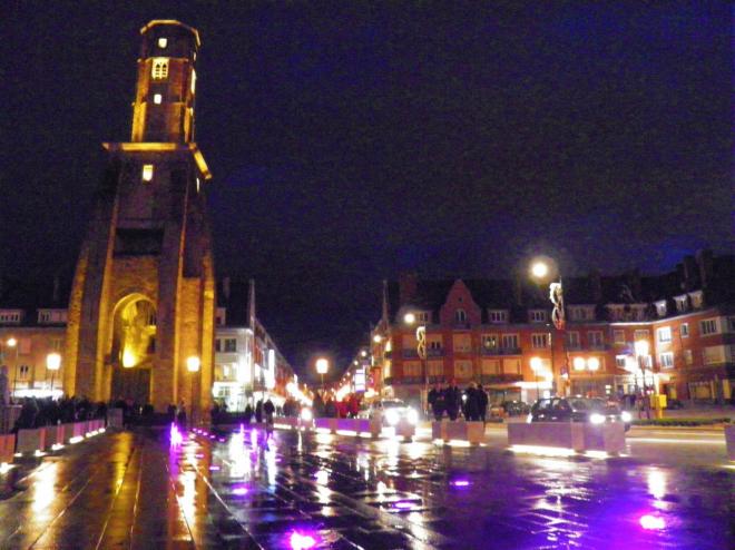 fontaine-calais-la-nuit.jpg