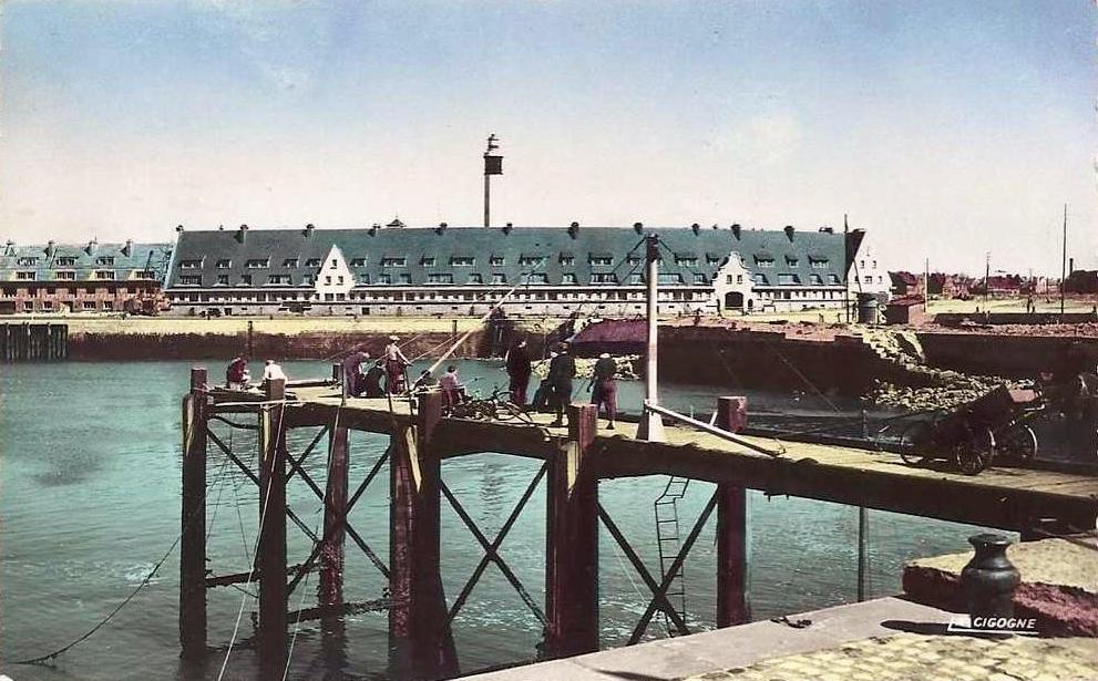 calais-face-au-port-a-la-peche.jpg