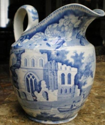 calais-faience-decor-en-cours-d-authentification-chateau-gothique.jpg