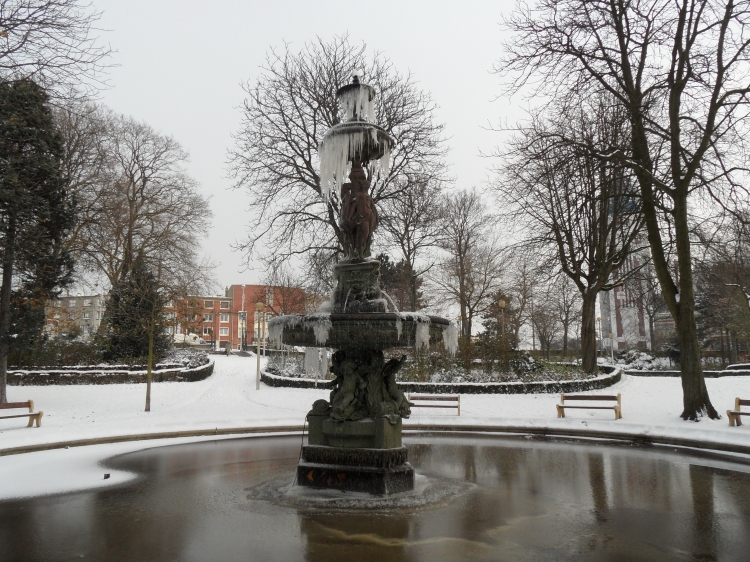 La fontaine et le parc Saint Pierre