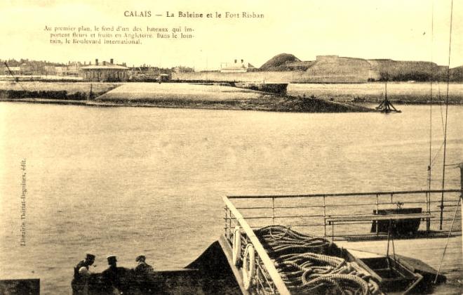 calais-le-fort-risban-et-la-baleine.jpg