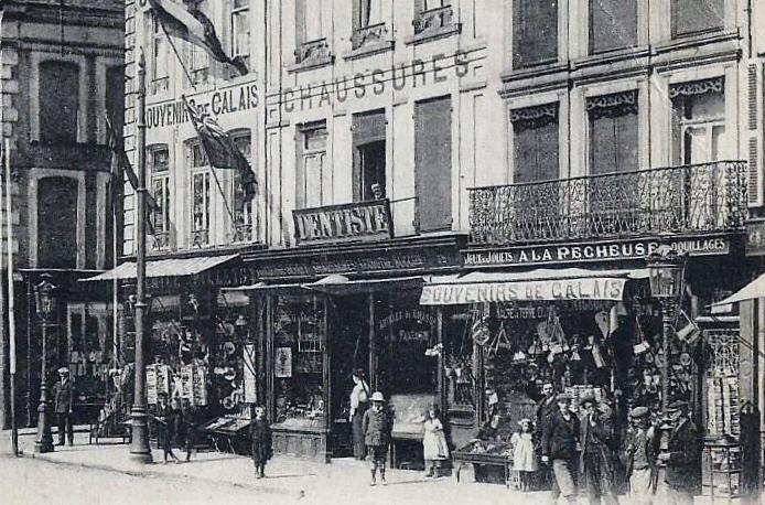 calais-place-d-armes-magasin-gros-plan-1.jpg