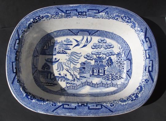 calais-plat-en-faience-de-calais-herve-tavernier-calais.jpg