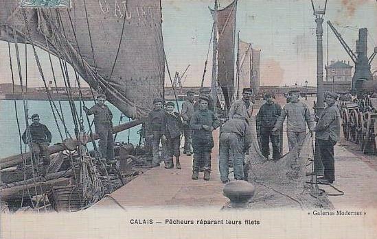 calais-reparant-leurs-filets.jpg