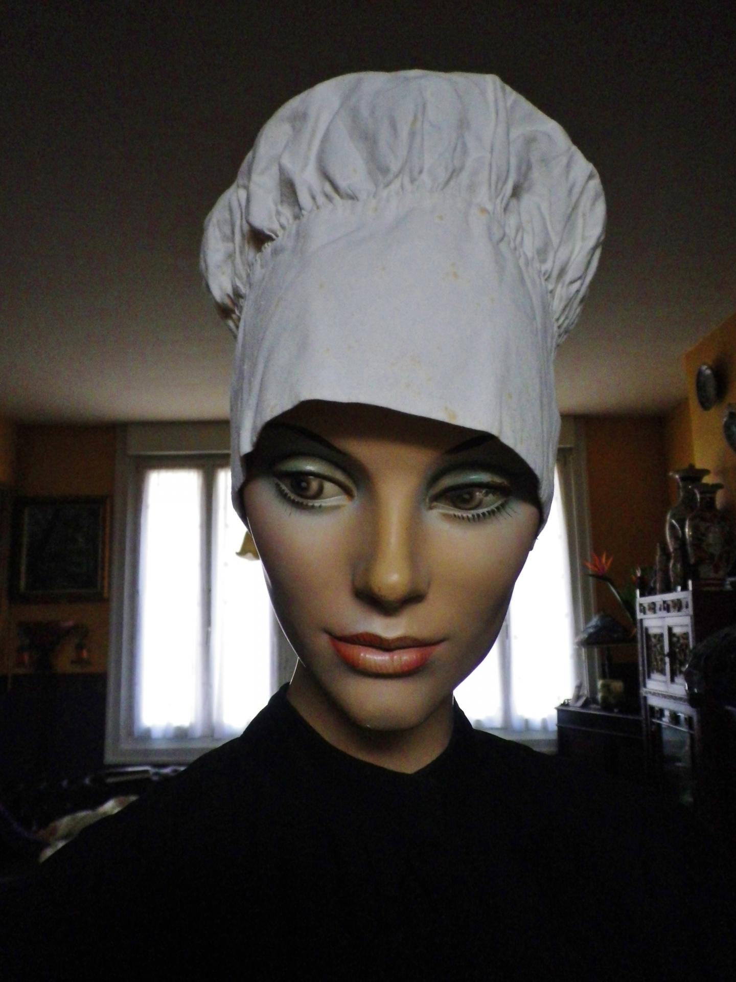 Calais au courgain coiffe de travail