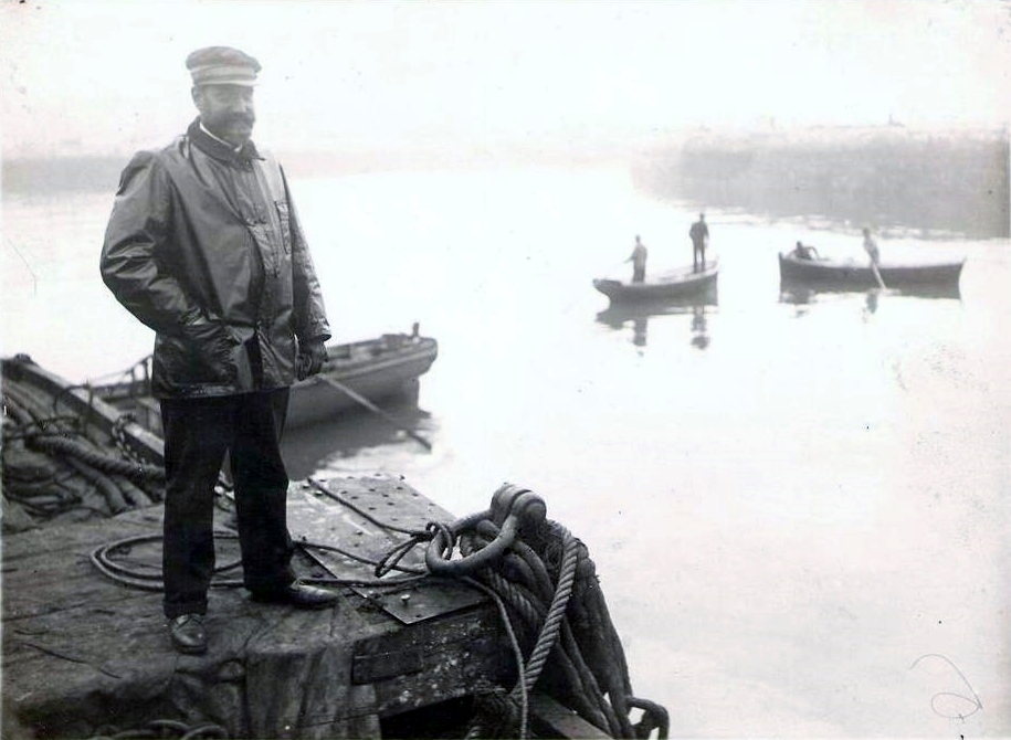 Photo Calais le commandant amette