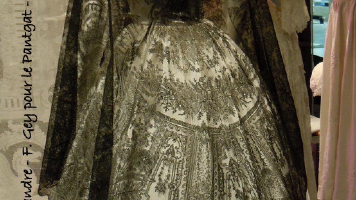 Calais cité internationale de la Mode et de la dentelle musée de calais