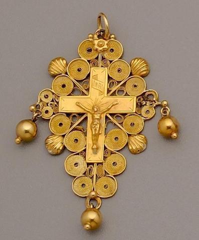 Croix boulonnaise ou calaisienne avec grelots