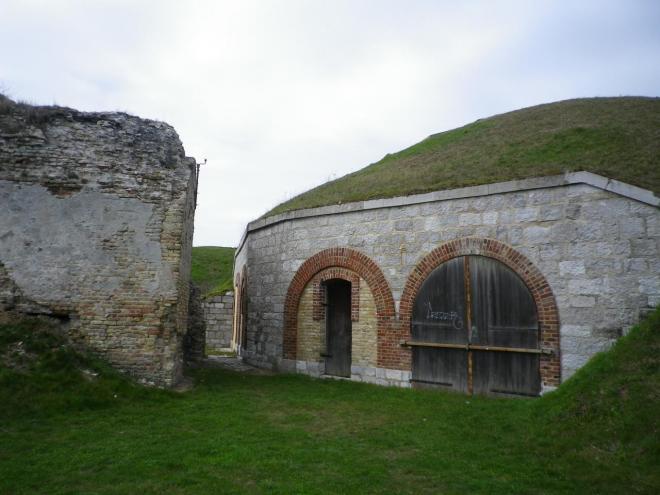 la poudrière du fort risban de calais.jpg