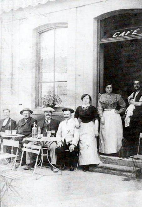 cafe-des-sauveteurs-bld-des-allies-1.jpg
