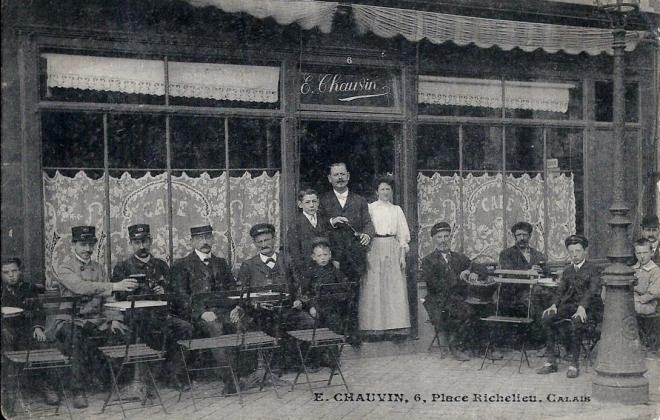 calais-cafe-chauvin-place-richelieu.jpg
