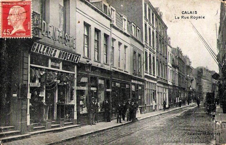 calais-galeries-moderne-rue-royale.jpg
