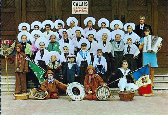 calais-groupe-folklorique-courgain-maritime-ancien-vieux.jpg