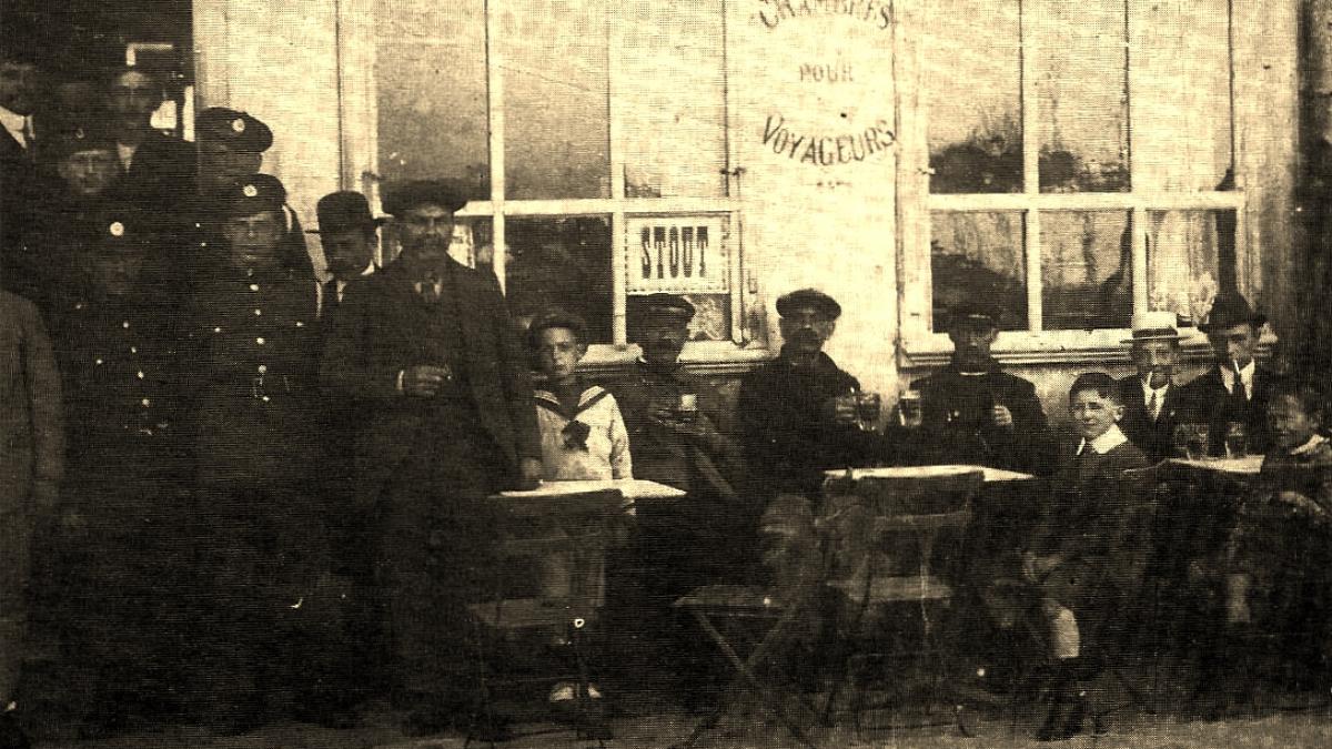 Calais ancien café des pilotes boulevard des alliés